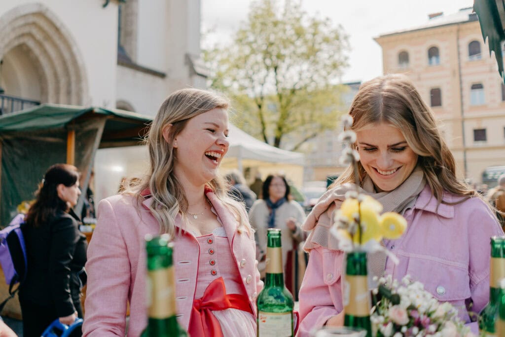 hochzeitsfotograf-salzburg-standesamt-schloss-mirabell-marmorsaal-054_©Stoltenberg